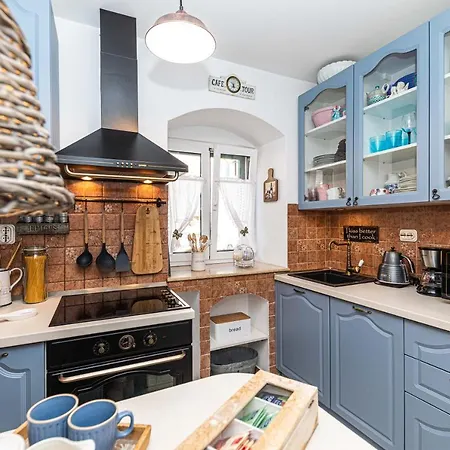 Πανσιόν Tomic