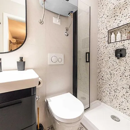 룸스 토믹 3* 스플리트