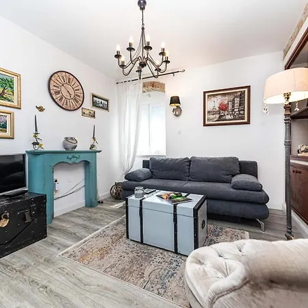 Tomic Guest house