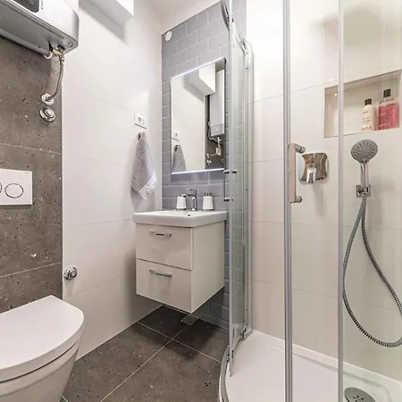 Tomic Guest house